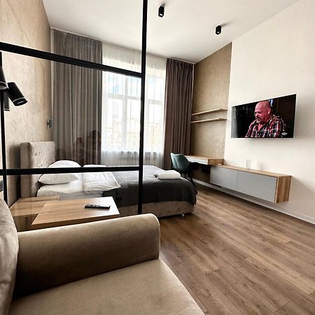 Romantic Apartments - In The Center Of Lviv , King-Size Bed Экстерьер фото
