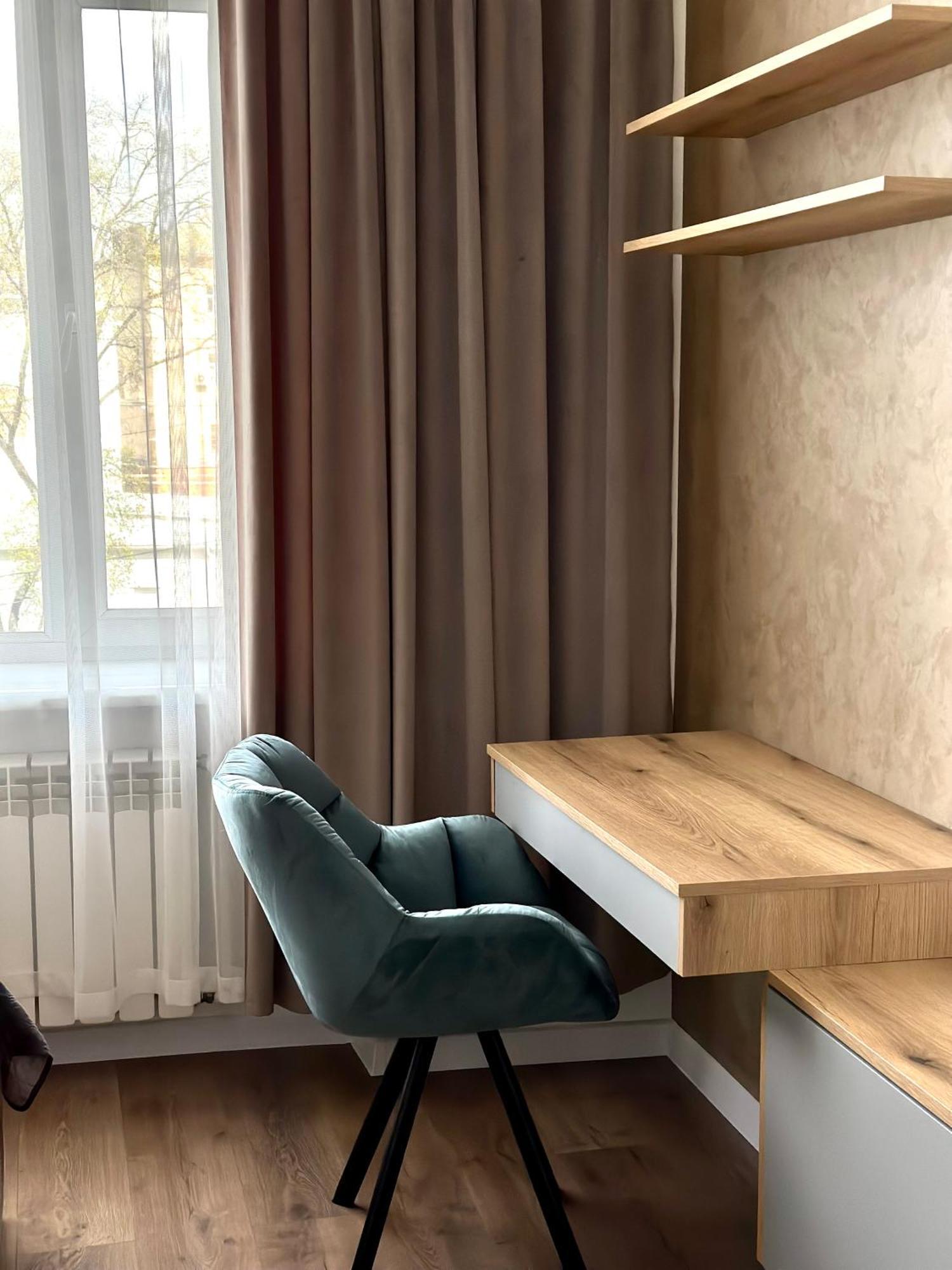 Romantic Apartments - In The Center Of Lviv , King-Size Bed Экстерьер фото